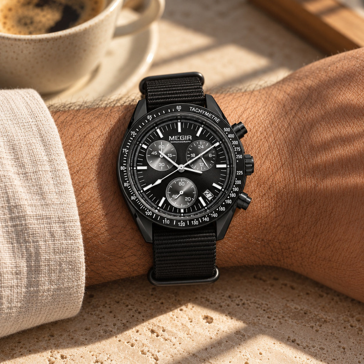 MEGIR Trek Chrono Canvas · Preto Carbono · no pulso