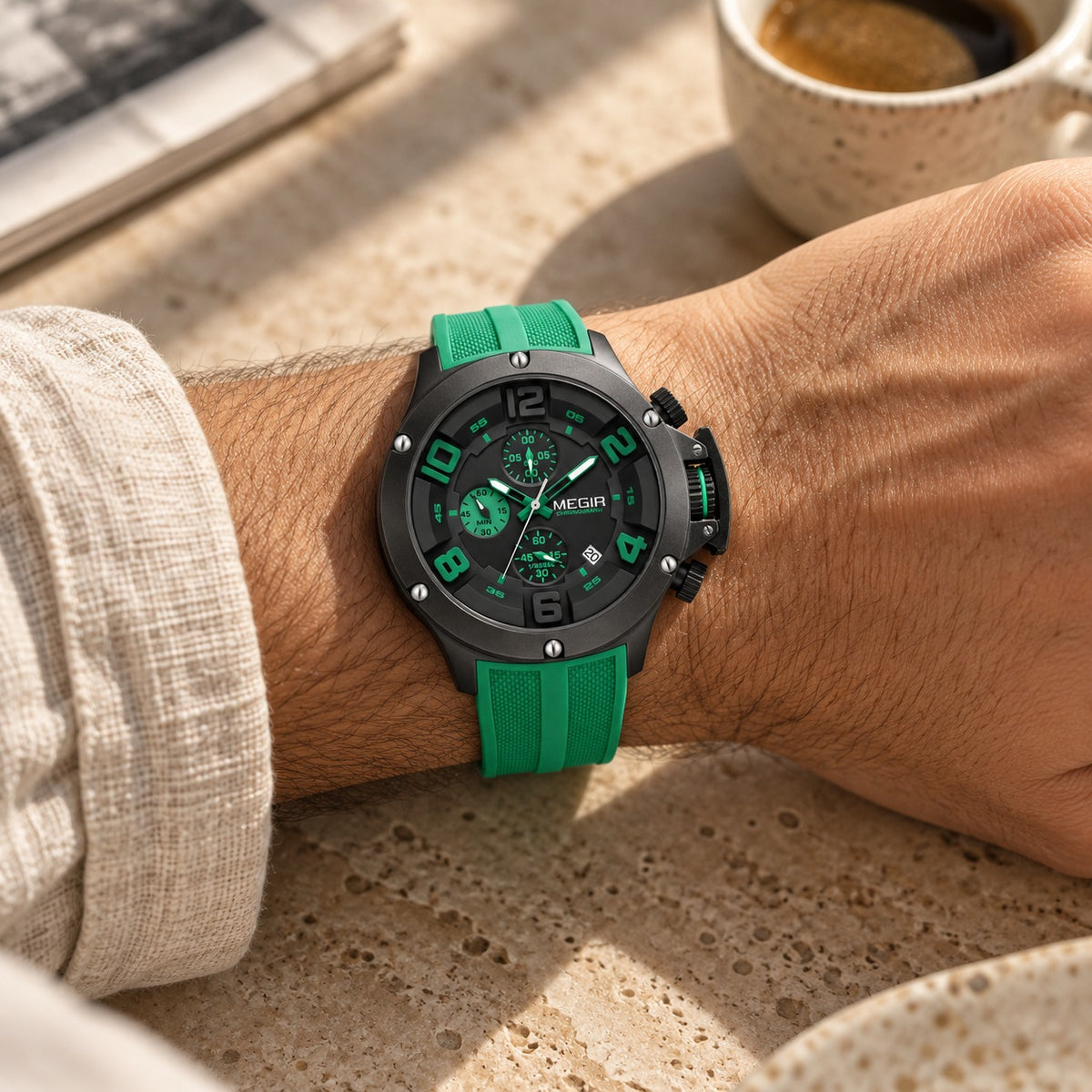 MEGIR Recon Chrono 47 · Preto & Verde · no pulso