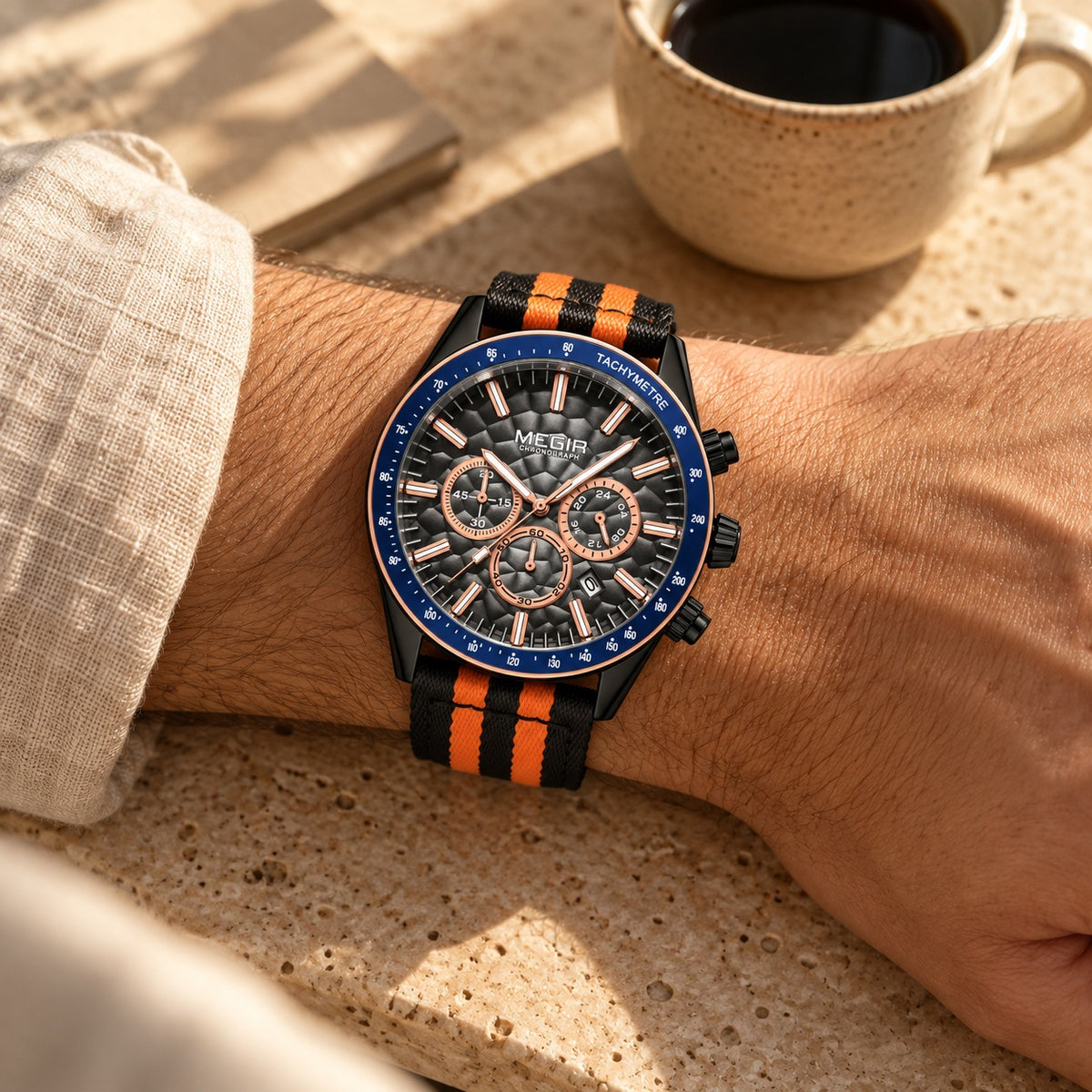 MEGIR Trek Chrono 24H · Laranja Vulcão · no pulso