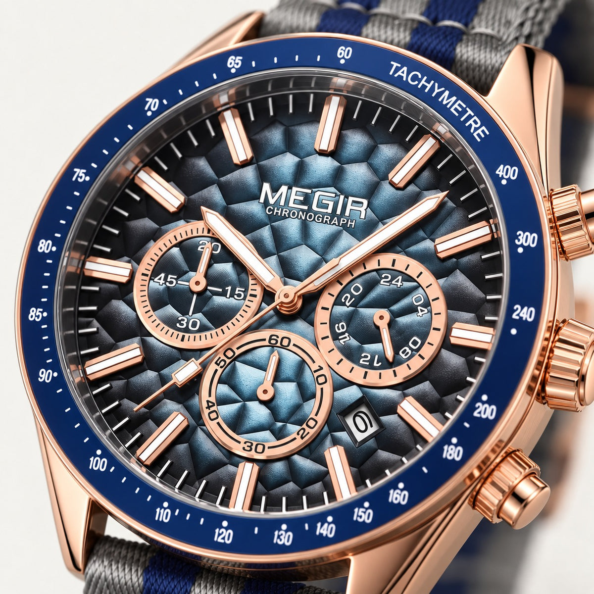 MEGIR Trek Chrono 24H · Rosé Gold · detalhe do mostrador